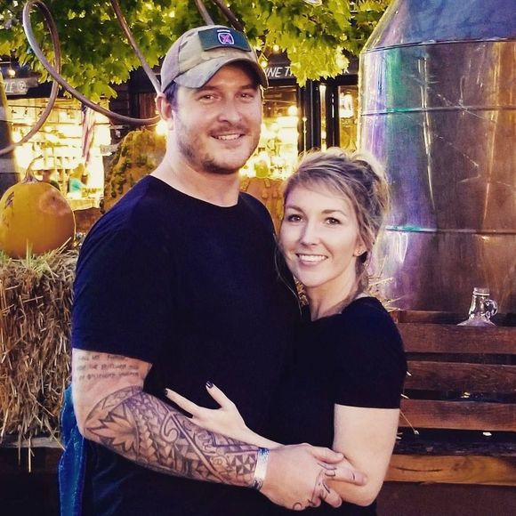 Meet your Posher, Jessica - Picture 1 of 1